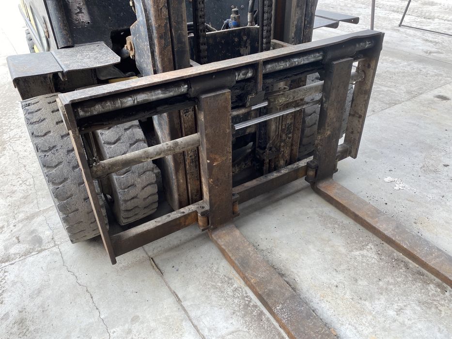 Wózek widlowy YALE GDP35 - 3,5 tony, Diesel, na blizniakach SUPER