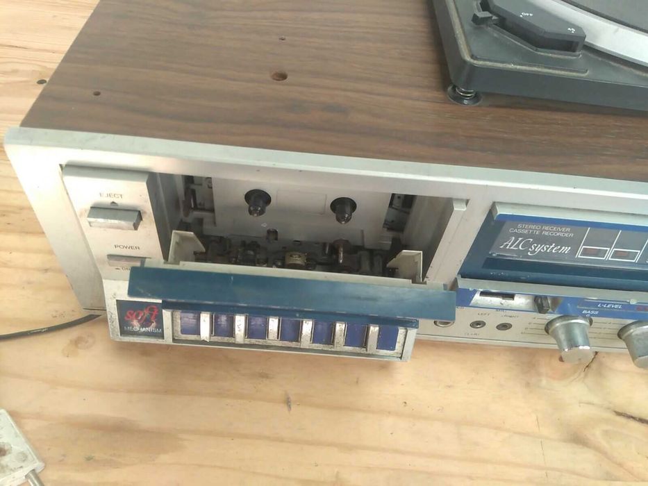Vintage Radio Vinyl Cassette Player RESING STR-S777PMC made Japan