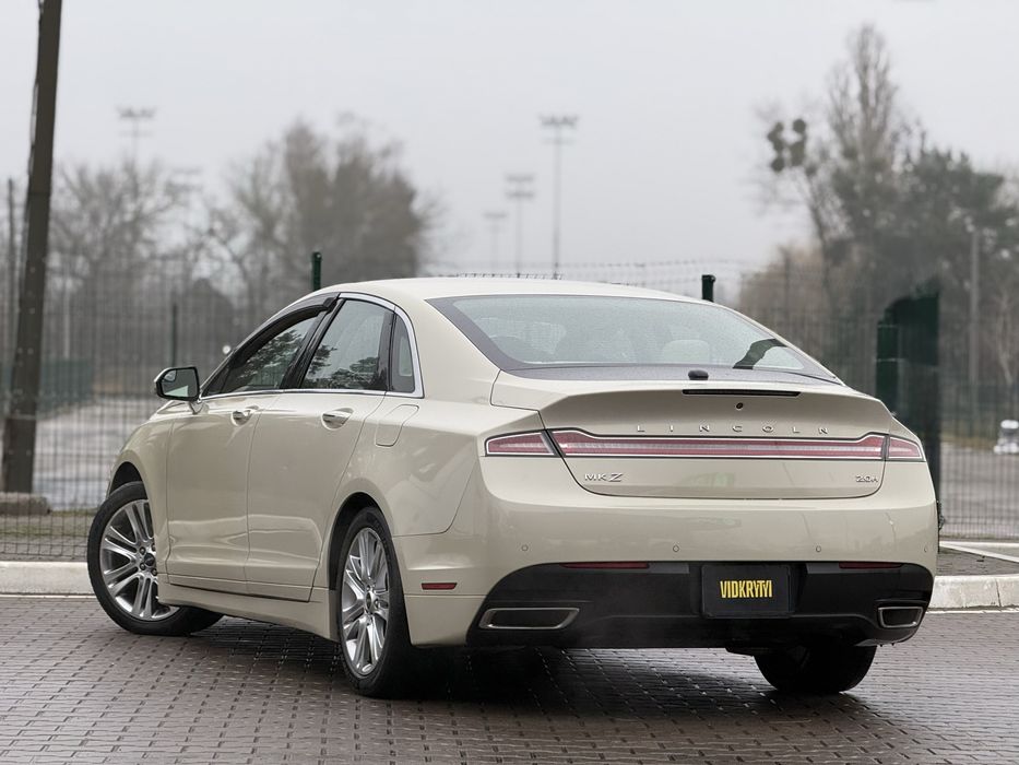 Lincoln MKZ 2014 року, 2.0 Hybrid, автомат, передній привід.