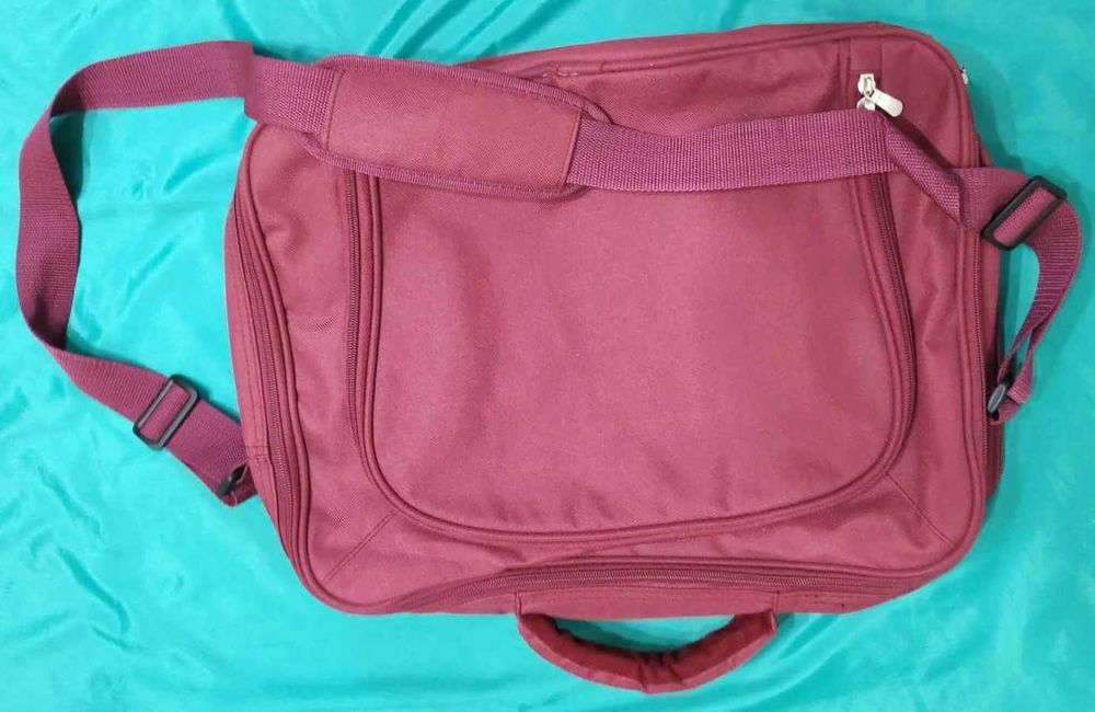 Laptop and document bag.64738613571457120