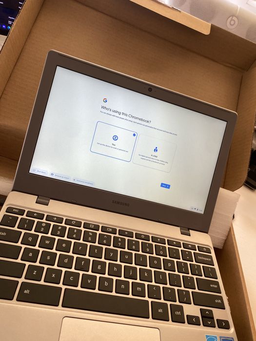 Новий зі всім Samsung Chromebook 3: XE310XBA-K01US