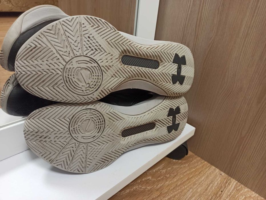 Кросівки Under Armour Curry 3 Low 35-36 р/22,5 см кроссовки оригинал