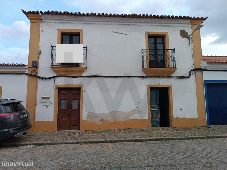 Moradia T2 no centro da Vidigueira, para venda