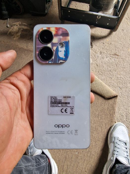 Oppo a40.       .