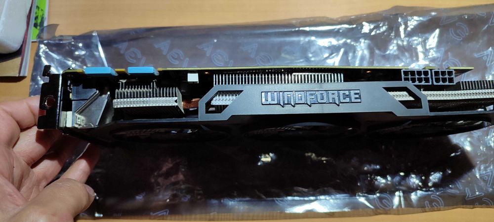 Placa Gráfica Gigabyte GTX 970 WINDFORCE 4GB