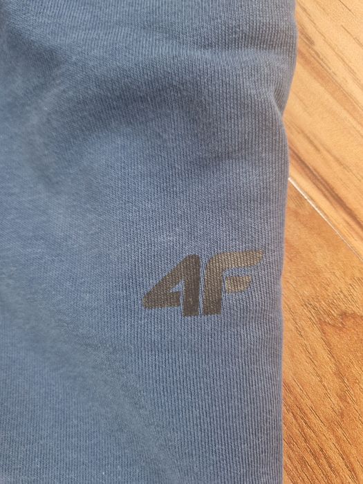 Spodenki firmy 4f