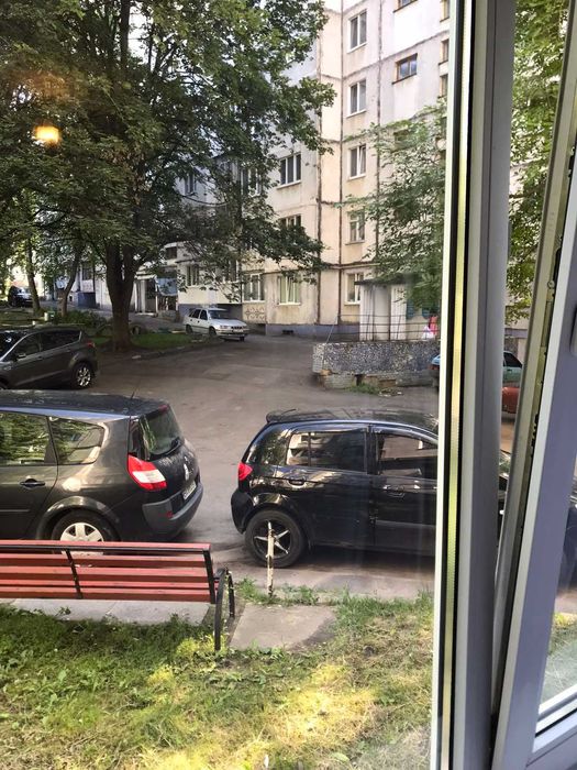 ТОРГ ДУЖЕ ХОРОШИЙ, Двох Кімнатна, Терміново, Виставка