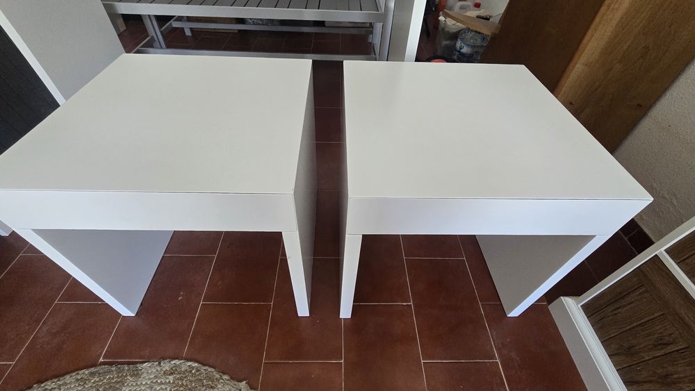 Conjunto de consola + espelho + 2 mesas de cabeceira