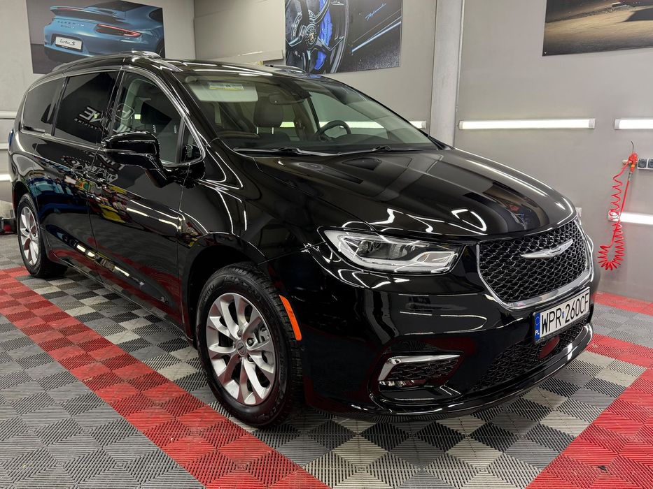 Chrysler Pacifica
