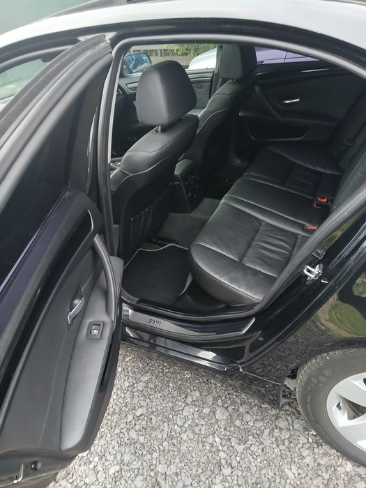 Samochód bmw e60