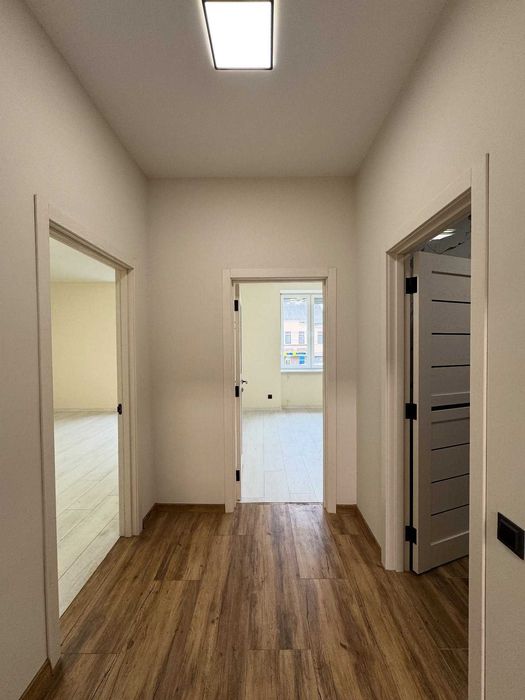 Продається 2-кімнатна з ремонтом