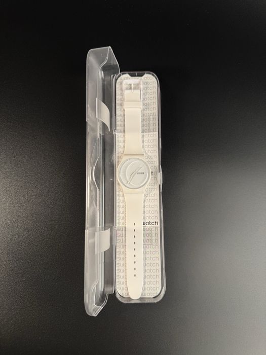 Часы Swatch SUOW701 белые, оригинал