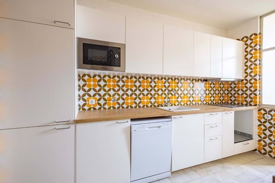 Apartamento T4 nas Antas - Praça Velasquez