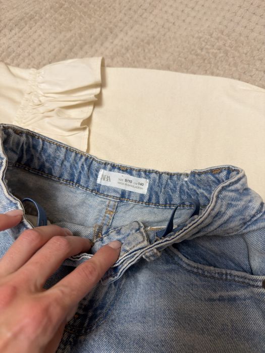 Джинсы на девочку голубые Zara 134