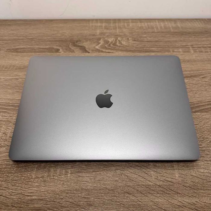 Apple MacBook Pro 2020 13" M1 / 8Gb / SSD 512Gb акб:88% (код: M1244)