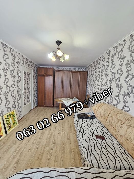 Продам 1-кім квартиру на третьому поверсі