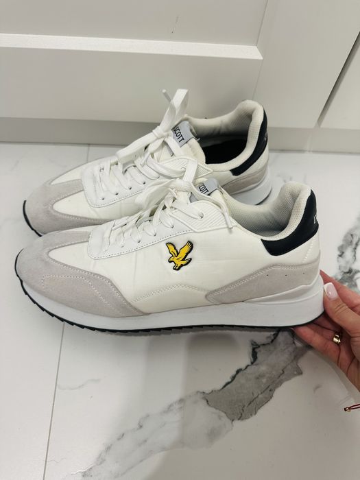 Biale adidasy meskie lyle scott