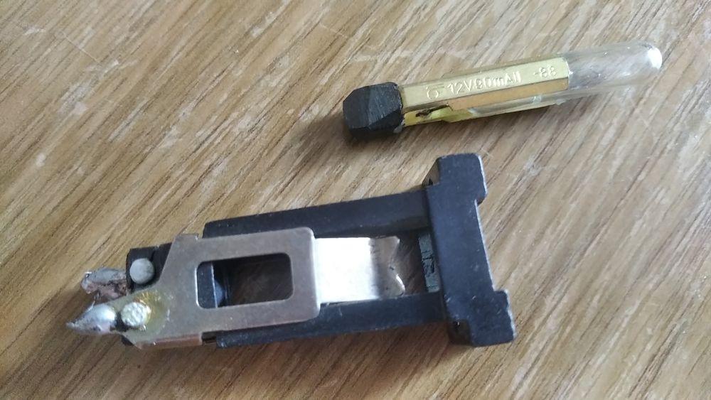 Лампочки коммутаторные  КМ 12 90, и лампочки накаливания c 2.5V до 26V