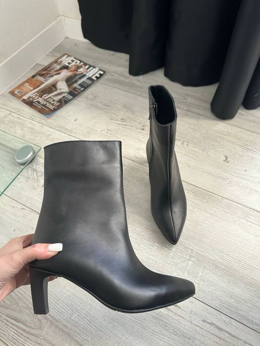 МОДНЫЕ сапоги из экокожи женские чоботы ботильйони на каблуку козаки