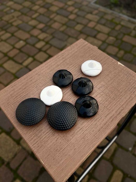 Антикражні датчики (кліпси) в магазин одягу