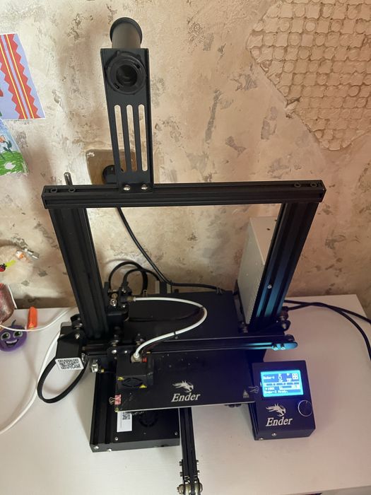 Продам 3D принтер Ender-3