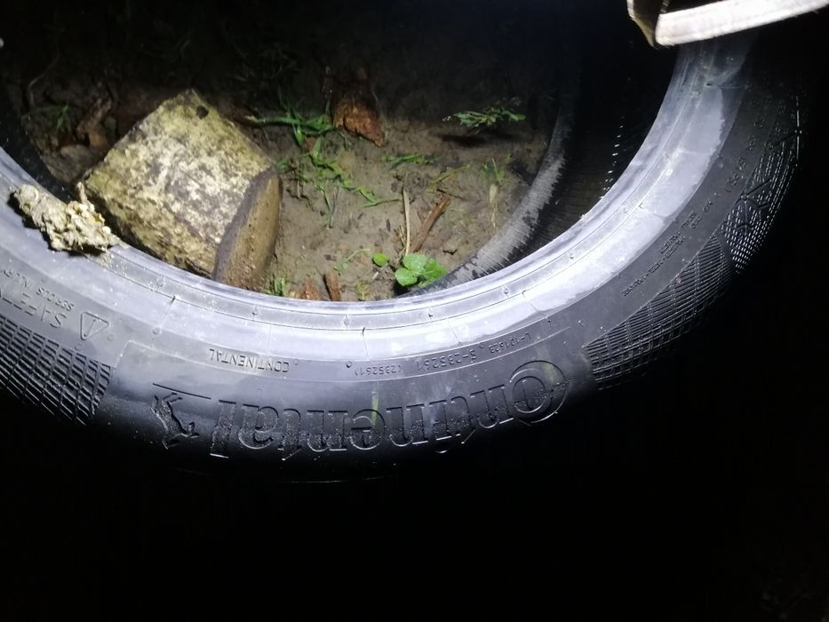 Зимня гума Continental 225 50 17 98H extra load m+s