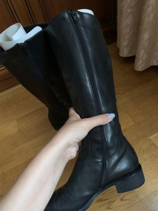 Зимние кожаные сапоги