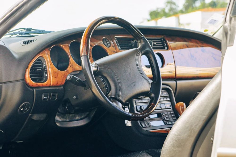Jaguar XK XK8 4.0 Coupé Pele