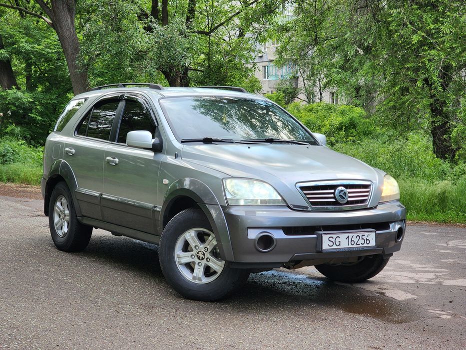 В продаже Киа сорента 2,5 турбо дизель коробка автомат  на полном боевом ходу!