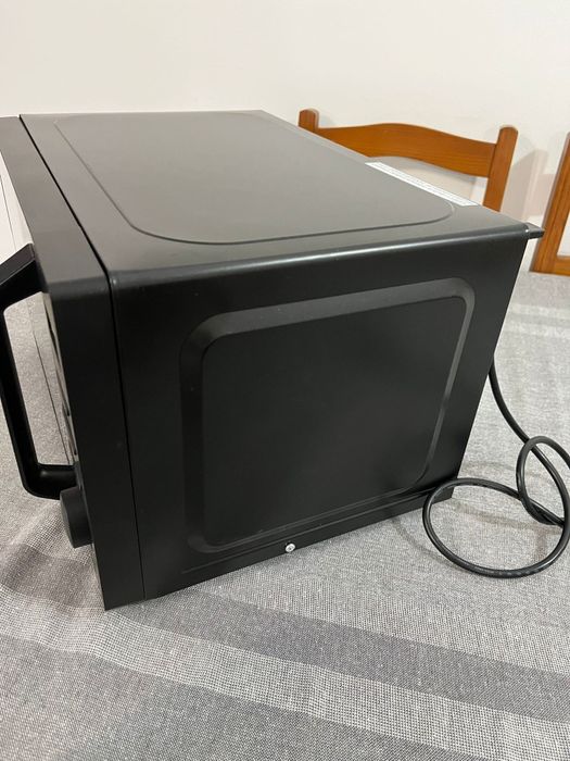 Microondas Flama 20 L