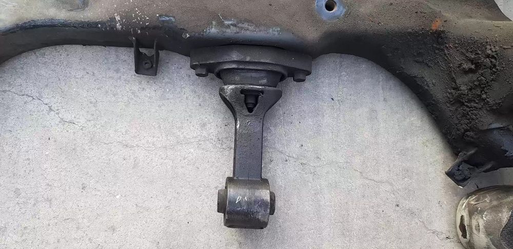 CHARRIOT FRONTAL KIA CARENS IV 2017 -62405A4650