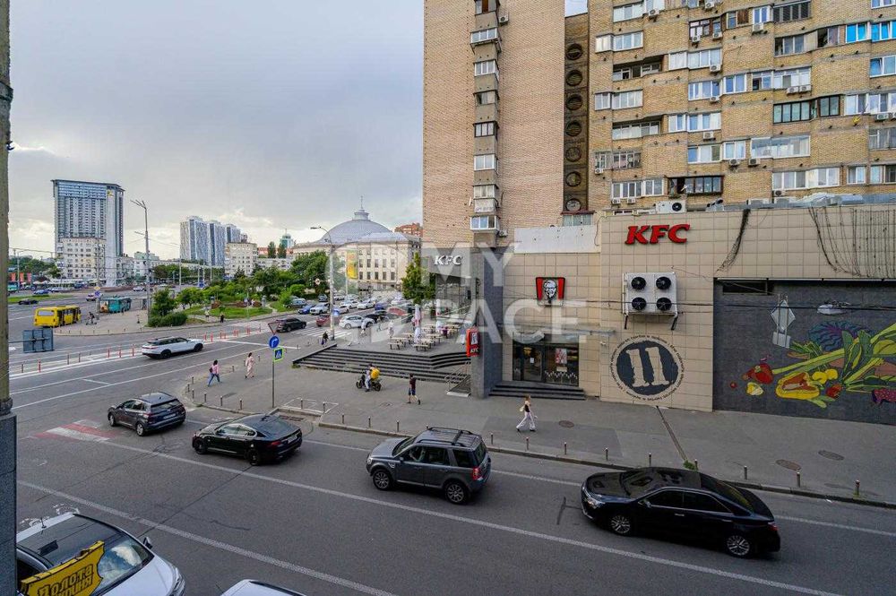 Центр, вул. Гончара, квартира з новим ремонтом