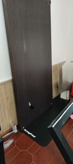 mesa de sala  jantar  180 cm por 90 cm da para  8 pessoas ,dining tab