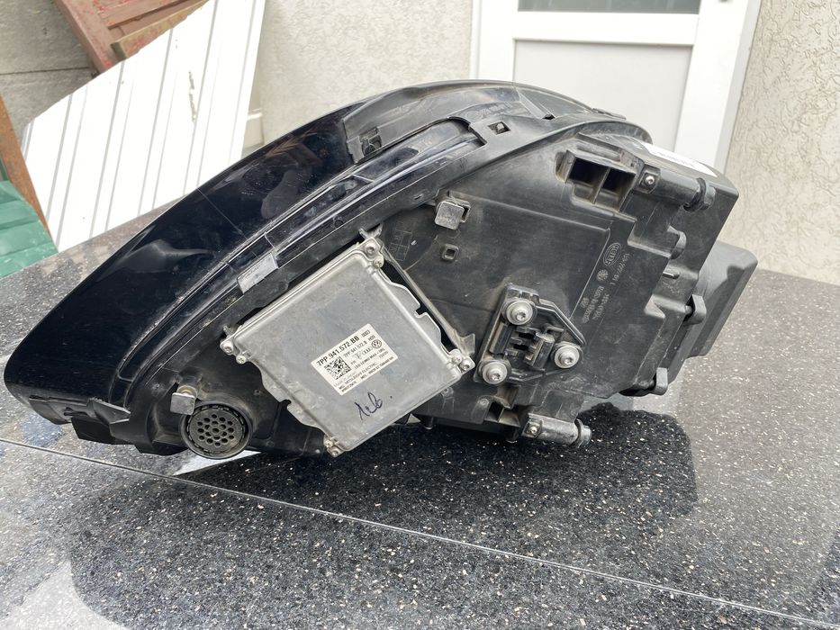 Фара ліва  L PORSCHE CAYENNE РЕСТАЙЛ 14-17 7P5941035K , 1EX 011.745-01