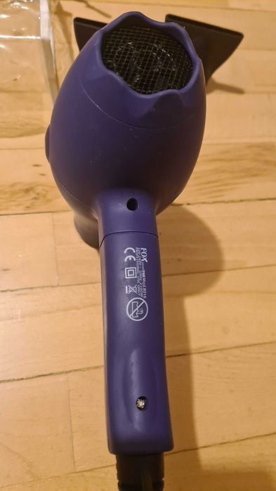 Suszarka do włosów Fox Smart Front z jonizacją.