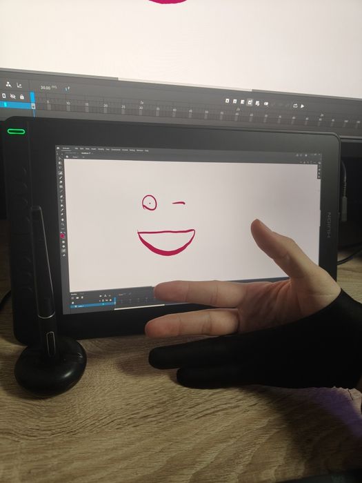 NOWY Huion Kamvas 13 tablet graficzny + długopis graficzny + rękawiczka.