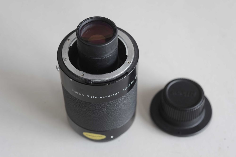Nikon TC-300 (2x) Teleconverter