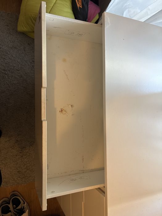 Comoda c/ 8 gavetas Ikea - Nordli