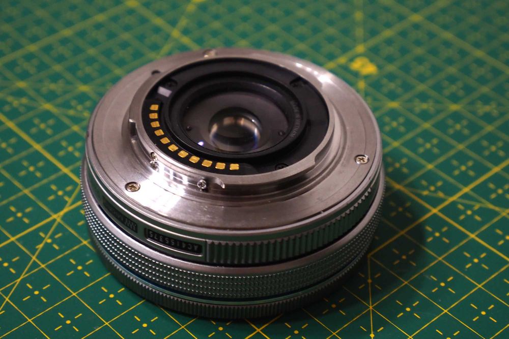 Об'єктив Olympus M.Zuiko Digital 14-42mm 1:3.5-5.6 (на запчастини)