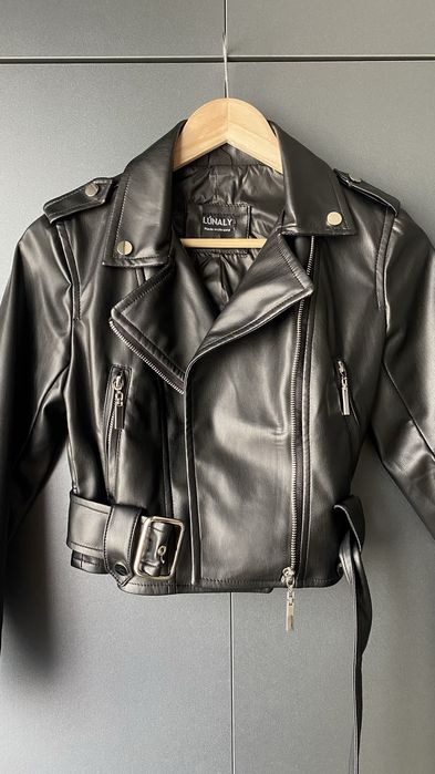 Чорна косуха з екошкіри, розмір хс