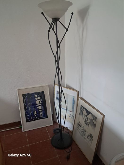 Vende-se pela melhor oferta