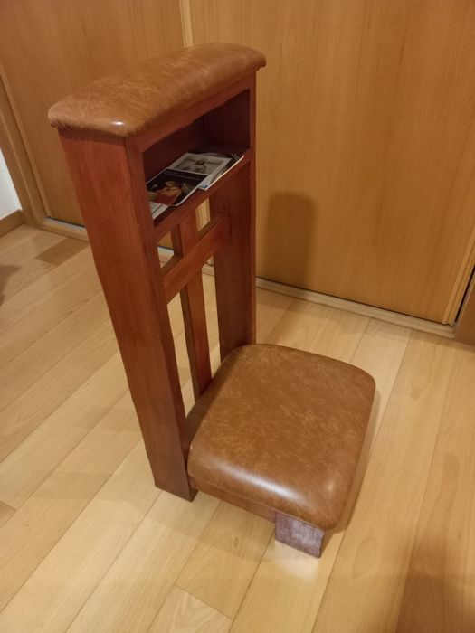 Reclinatório em madeira