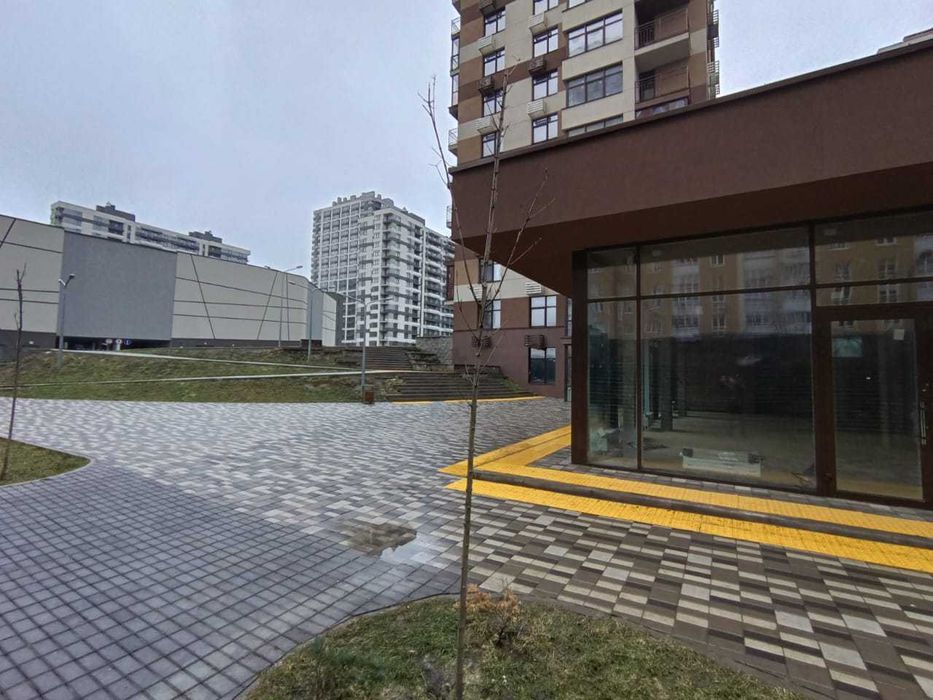 ЖК Варшавский. Фасадное помещение "Open Space" 116 м2