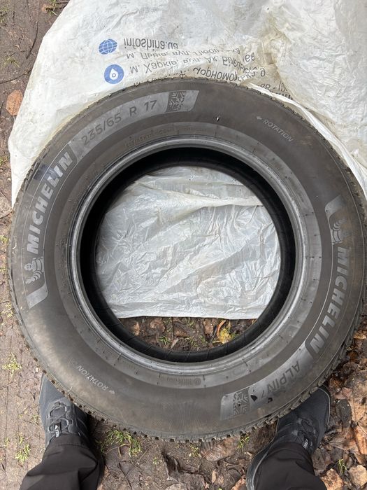 Продам зимову гуму Michelin 235/65/r17