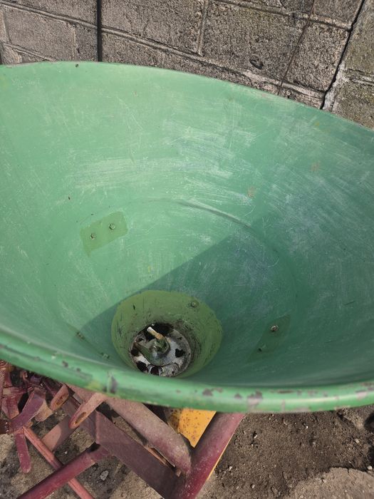 Sprzedam rosiewacz do nawozu