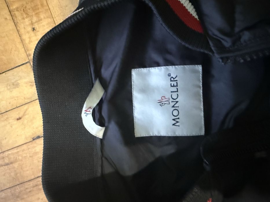 Мікропуховик moncler