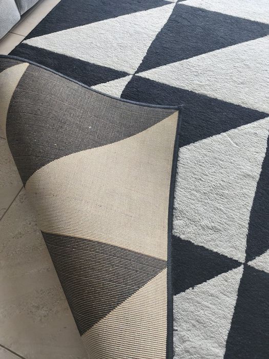 Carpete preta e branca 3x2mt
