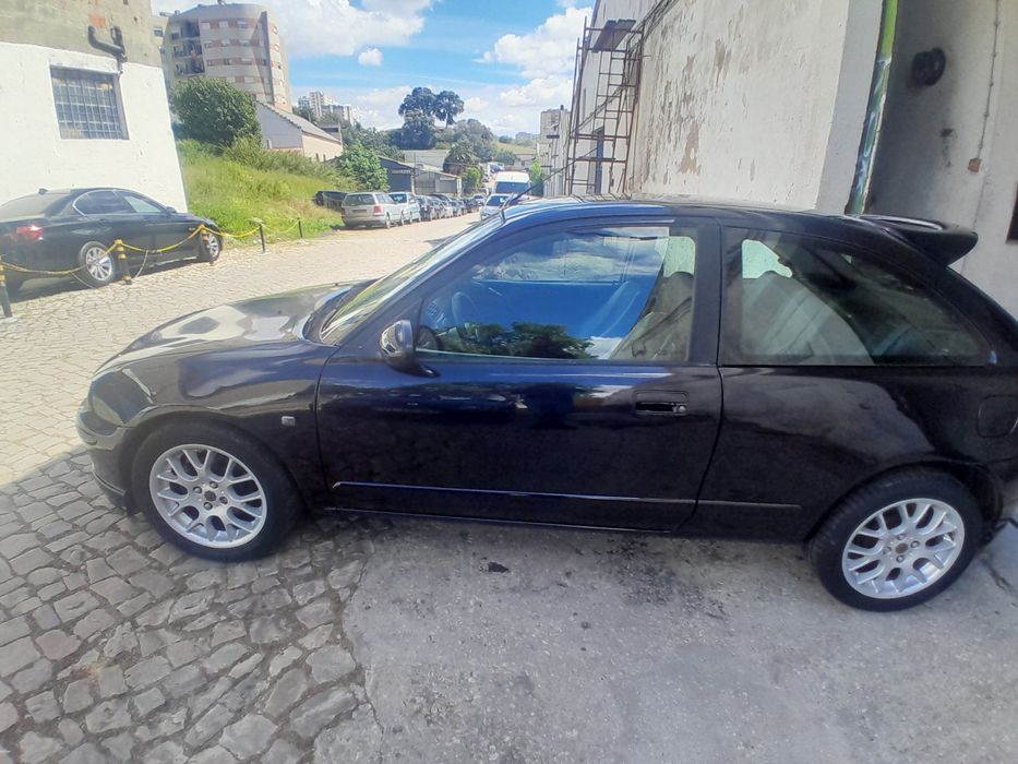 Carros  moros e barcos
