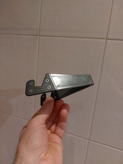 Подставка под электронные устройства.