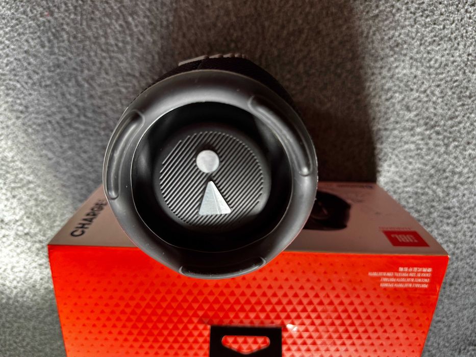 Портативна акустика JBL Charge 5 Black